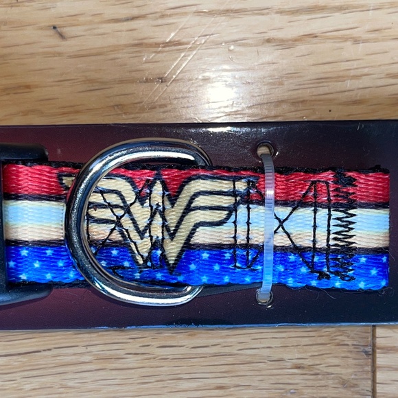 Brand New Buckle-Down Wonder Woman Dog Collar - Picture 4 of 6